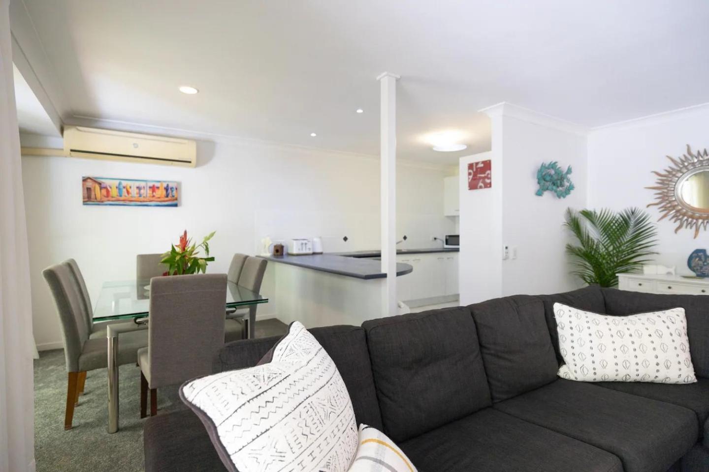 ביירון ביי Byron Lakeside Holiday Apartments חדר תמונה
