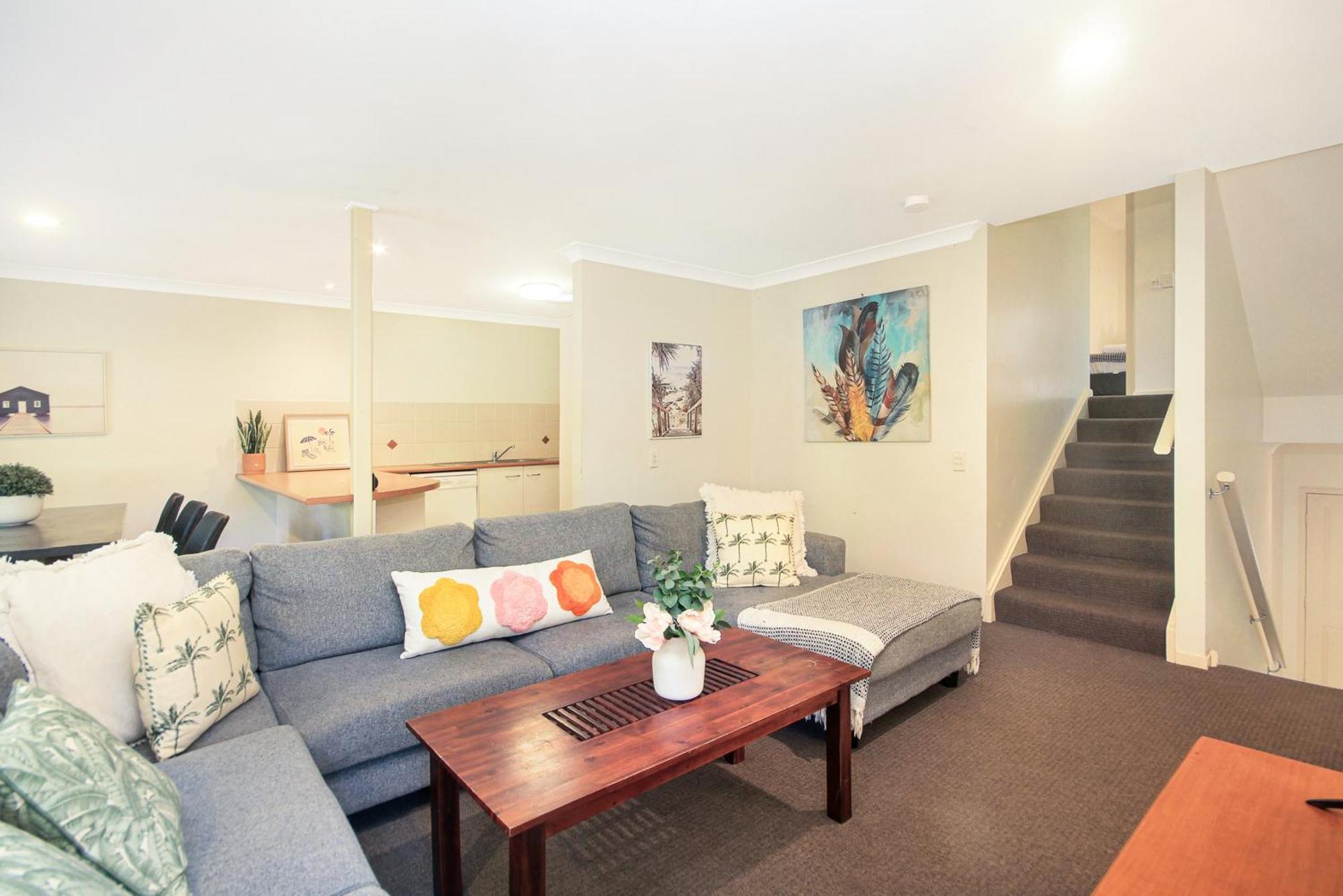 ביירון ביי Byron Lakeside Holiday Apartments מראה חיצוני תמונה